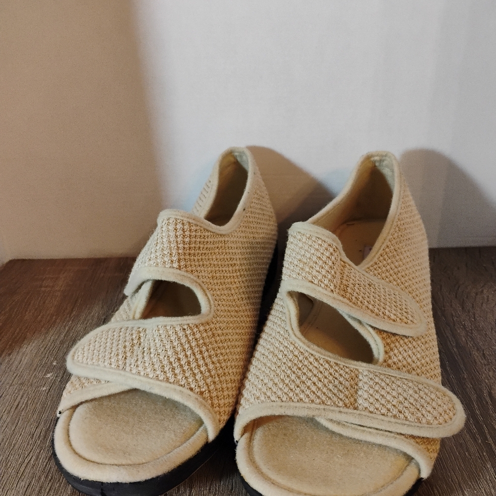 Silverts Wide Adjustable Diabetic Shoes